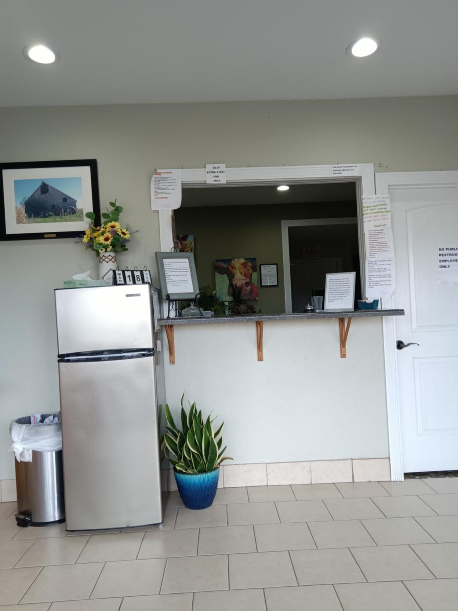 Hiway Inn Express Coalgate Buitenkant foto